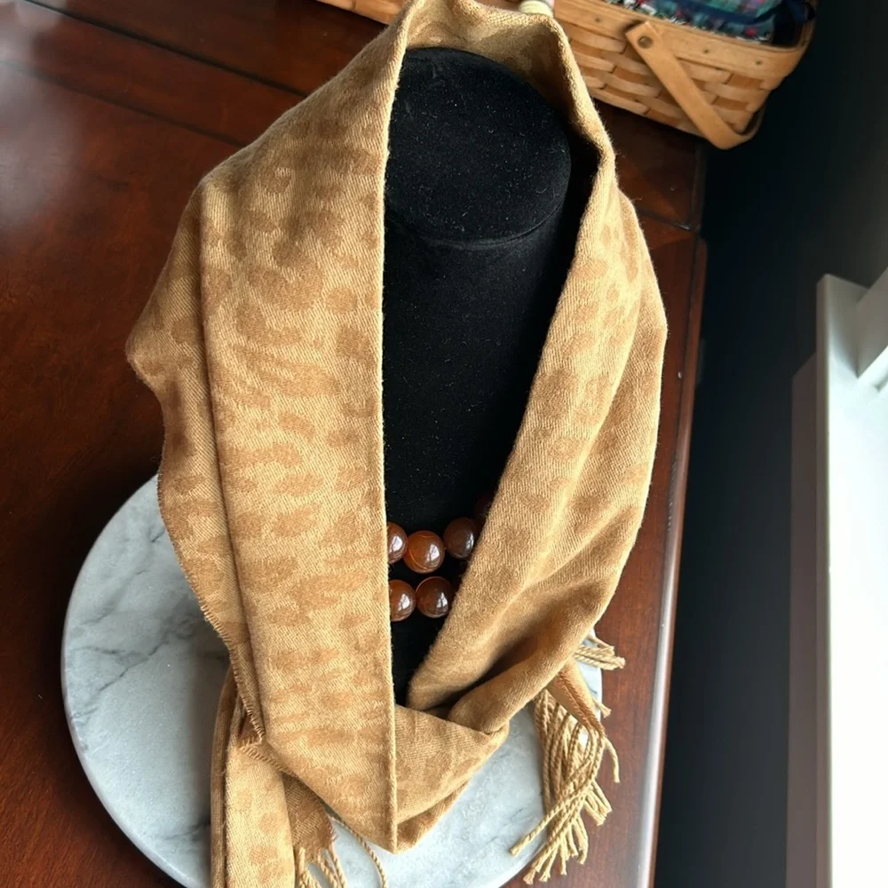 Animal print Merona scarf nwot caramel color soft head wear scarf wrap style